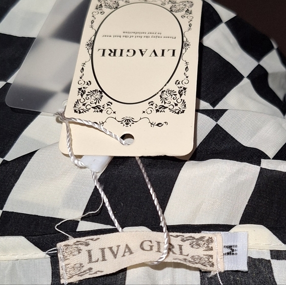 NWT Liva agirl blouse - Picture 5 of 5